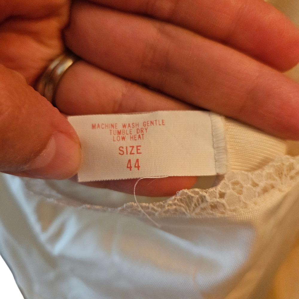 Vintage Antron Nylon Full Slip Lace Trim Butter Yellow Adjustable Straps Size 44 - Picture 4 of 6